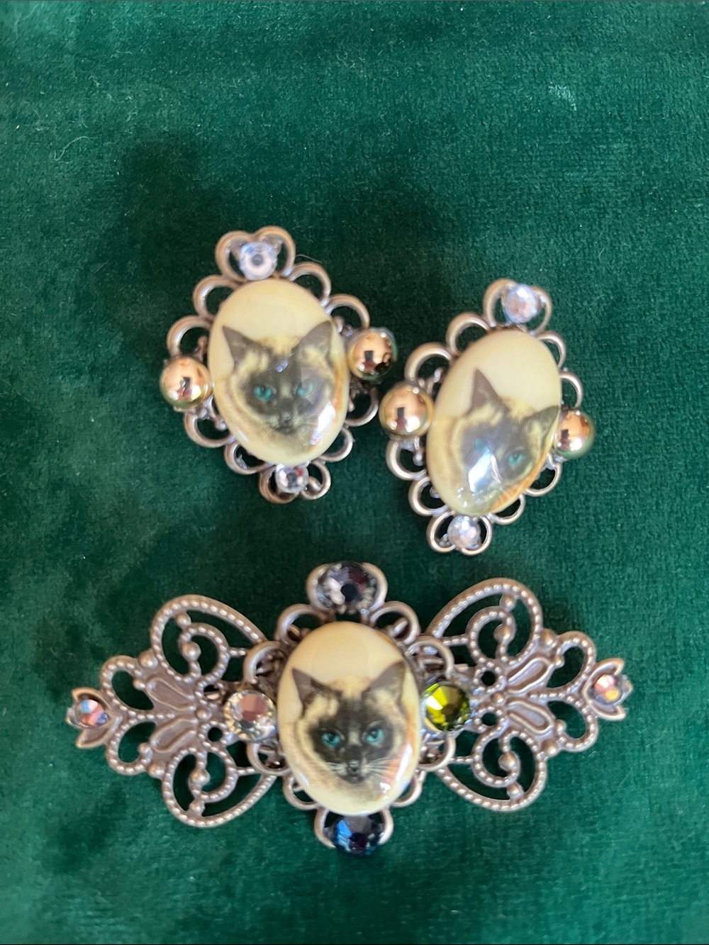Katrina Siamese Cat brooch / pin Earrings set. Meow